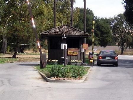 San Benito Rv & Camping Resort Paicines Exterior photo